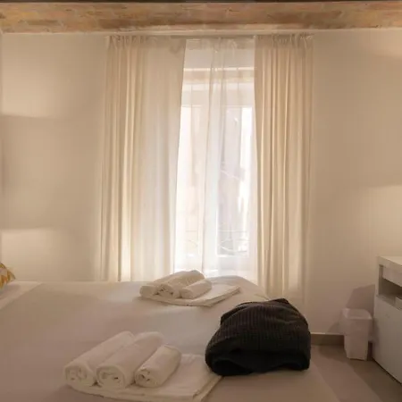 Quercia - Centro Storico Bed and breakfast 3*