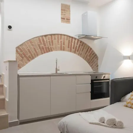 Quercia - Centro Storico 3*